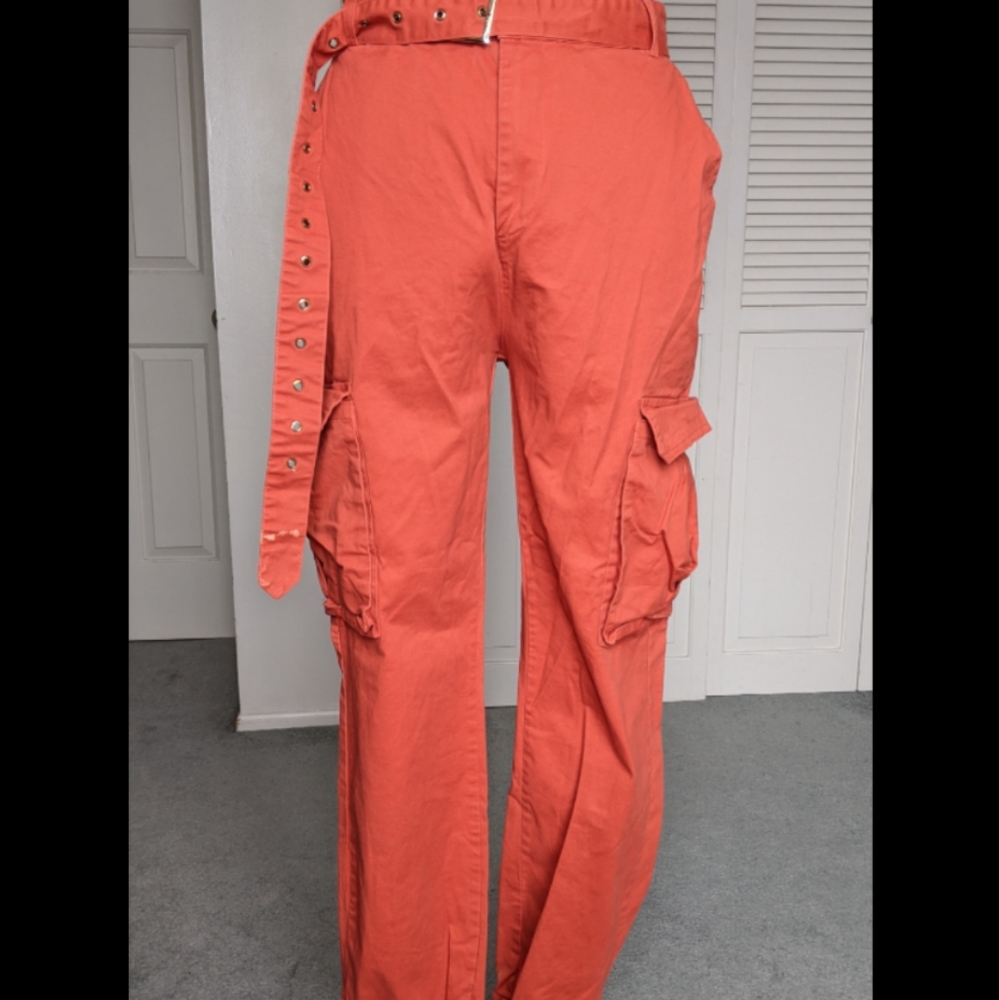 Fashion Nova Cargo Pants 🦋